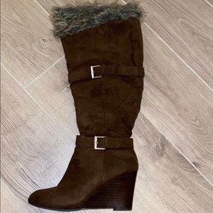Brown Suede Wedge Boots w/fur & buckle detail,sz 6